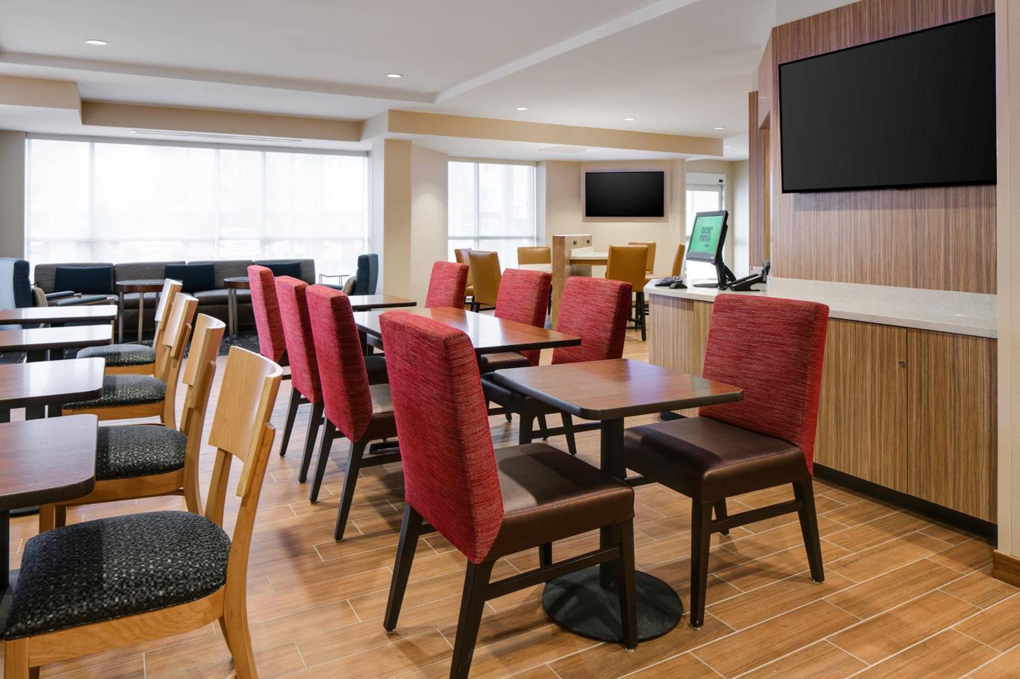 Towneplace By Marriott Kansas Airport Kansas City